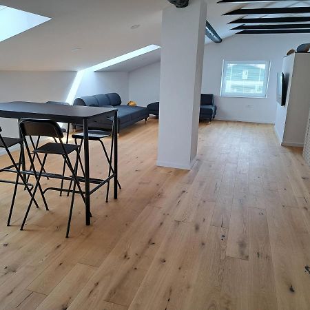 Ohana Apartment Ljubljana Exteriör bild