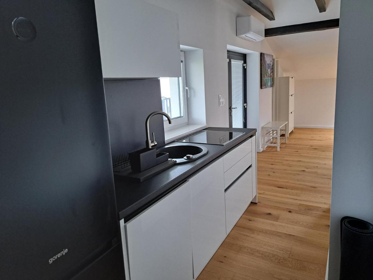 Ohana Apartment Ljubljana Exteriör bild