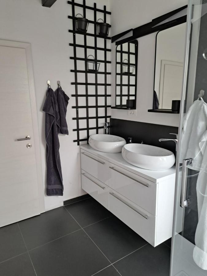 Ohana Apartment Ljubljana Exteriör bild